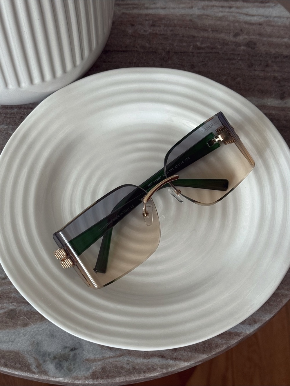 Green Gradient Rimless Shield Sunglasses| Modern Chic - Picture 2 of 4
